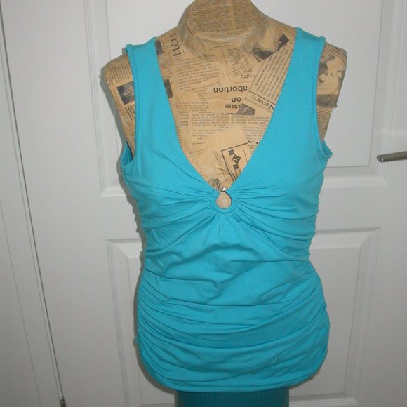 Turquoise Bodycon Tank Top - Picture 2 of 7